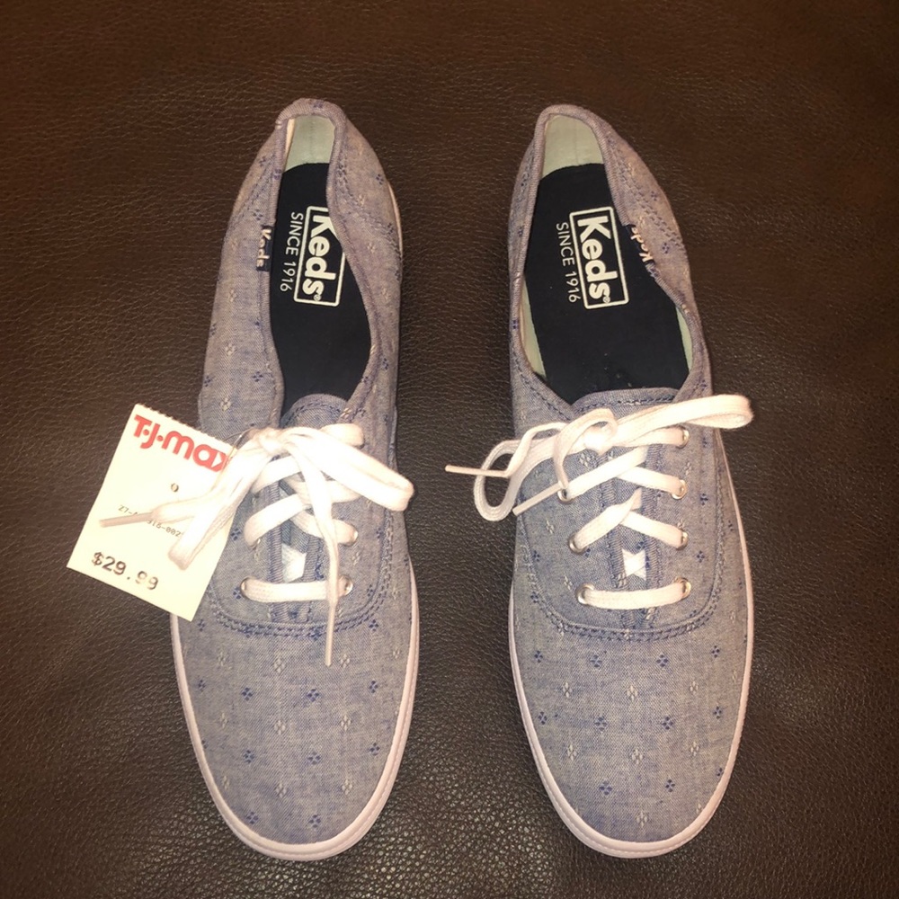 BRAND NEW WITH TAGS Blue and White Keds